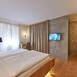 Plesnik Logar Valley 4*