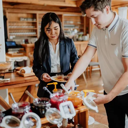 Plesnik Logar Valley ホテル 4*