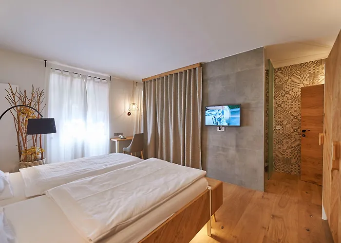 Plesnik Logar Valley 4*